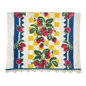 𝅺NEW 100% Cotton Large Tea Towel Strawberries